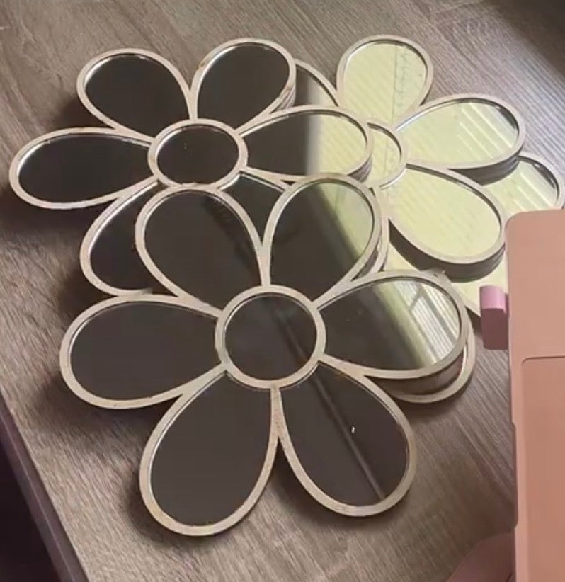 Mirror Flower